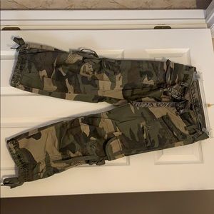 Camo Capri pants